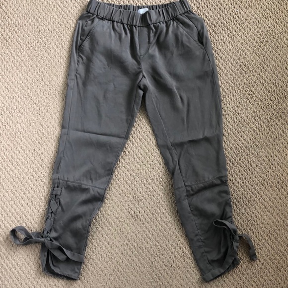 Ecru Amy Green Pants - Picture 1 of 4